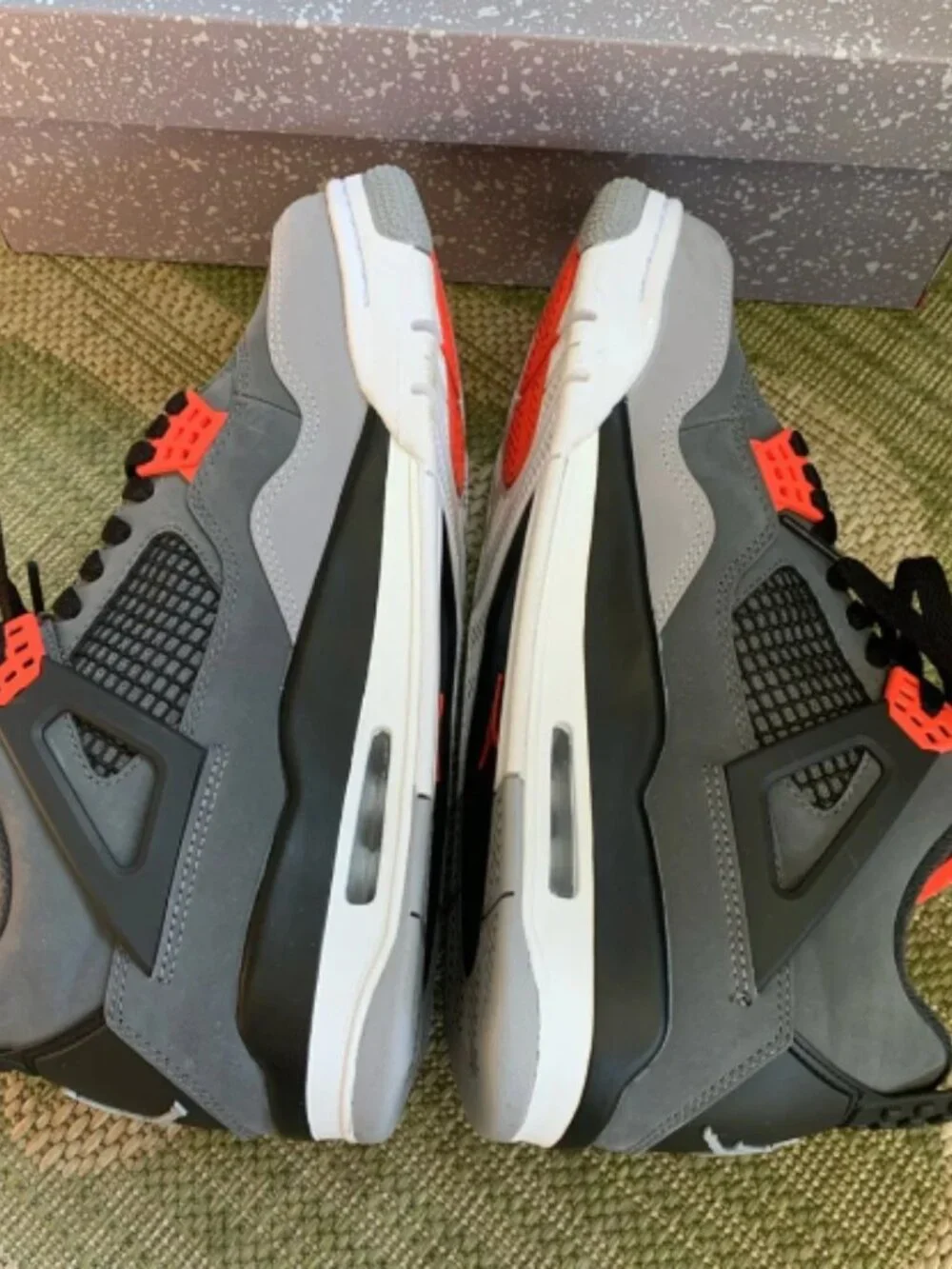 Air Jordan 4 Retro